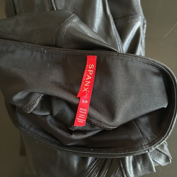 Spanx

Faux Leather Moto Leggings - Picture 2 of 2